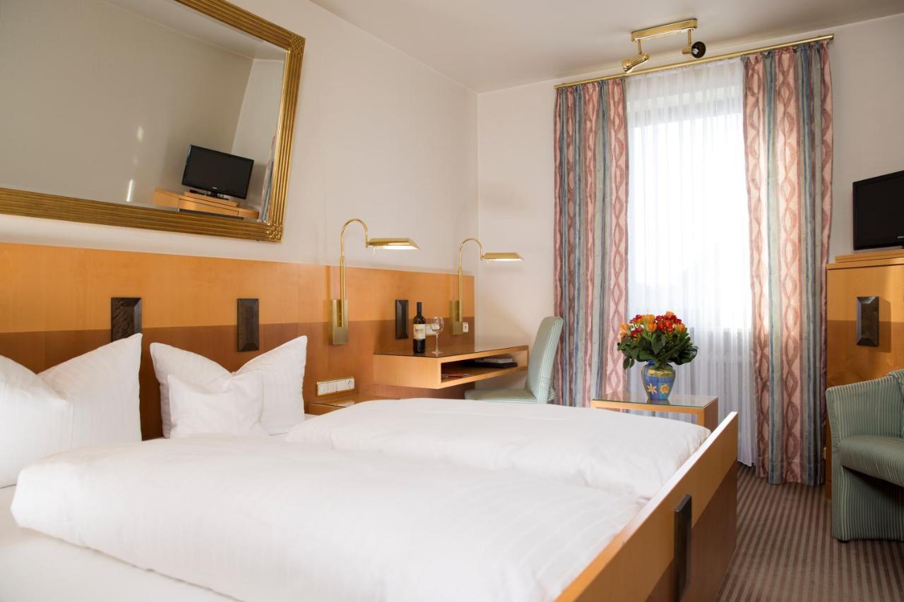Hotel Dietmayr Neumarkt in der Oberpfalz Zewnętrze zdjęcie